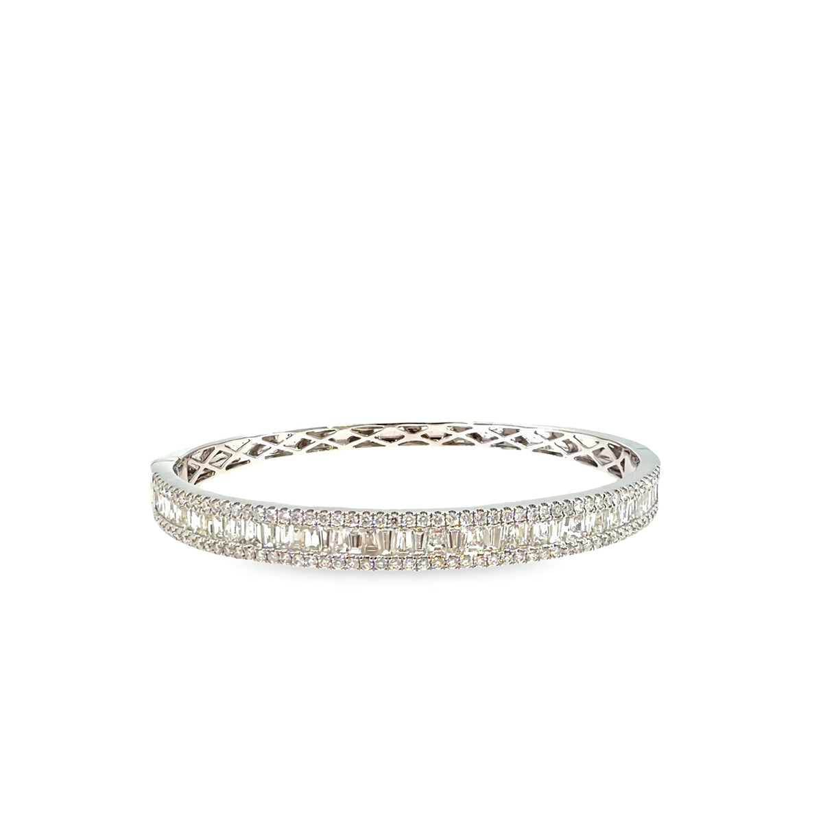 The Baguette Skyline Bangle