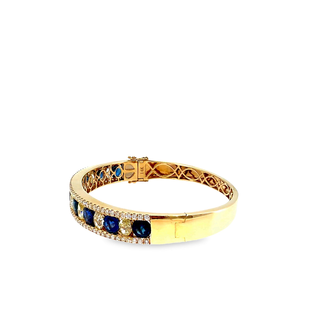 The Royal Oval Bangle