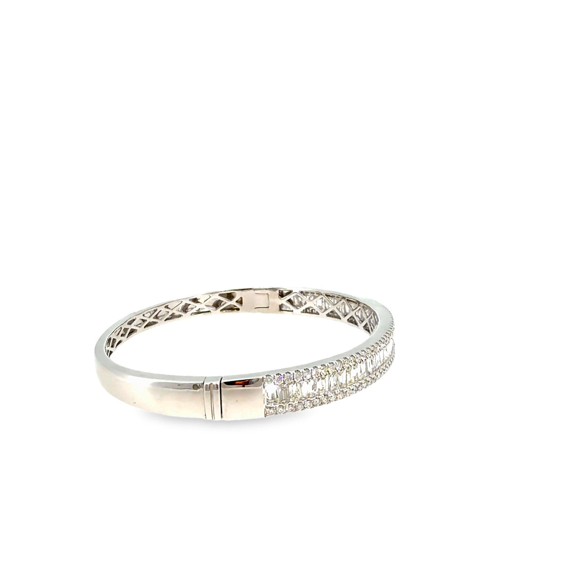 The Baguette Skyline Bangle