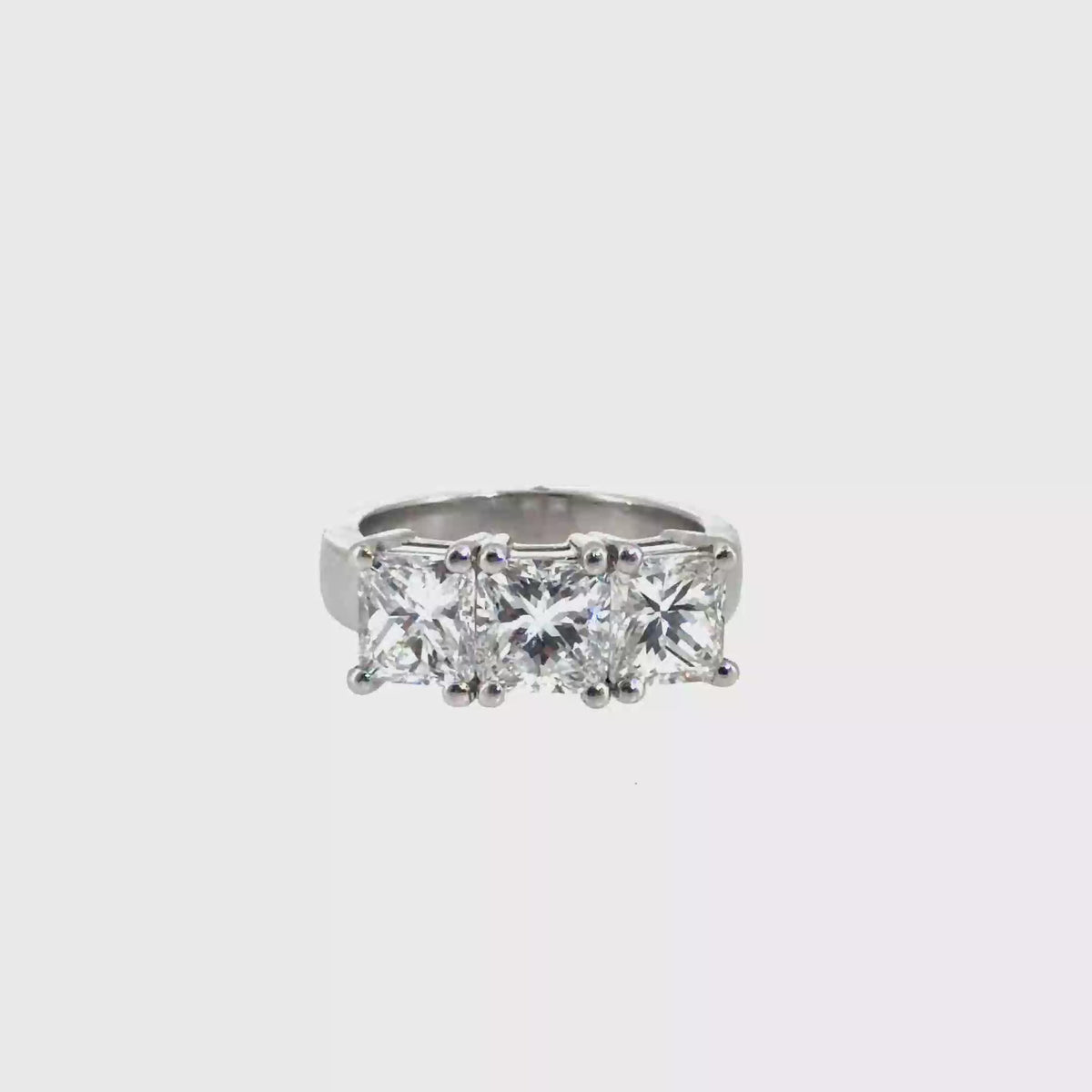 360 video of The Regent Square Ring, 3.25ct Diamond, Platinum by Benji Designs