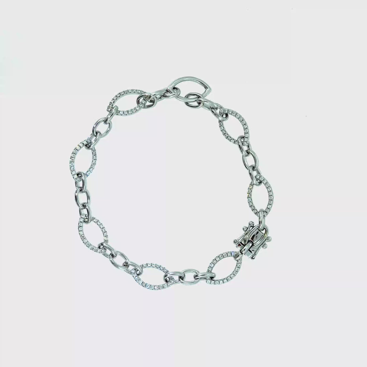 360 video of The Moonlink Bracelet, 1.05ct Diamond, 14K White Gold by Benji Designs